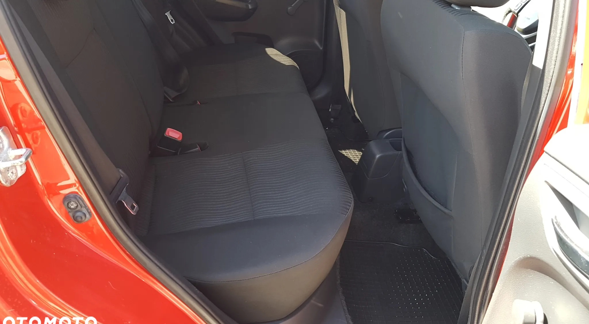 Suzuki Swift cena 25400 przebieg: 83000, rok produkcji 2011 z Proszowice małe 704